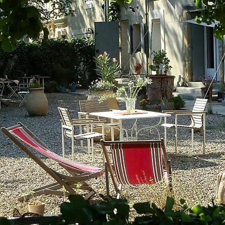 Domaine De Manteau-bleu Couette-café