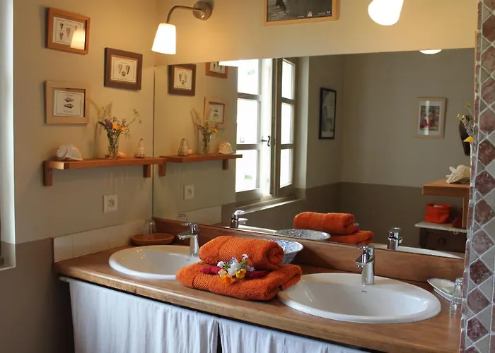 Domaine De Manteau-bleu Bed & Breakfast