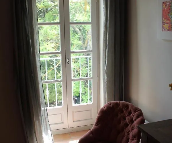 Bed & Breakfast Domaine De Manteau-bleu Béziers